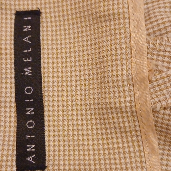 Antonio Melani Trousers. Flat front and back pockets. - Picture 3 of 4